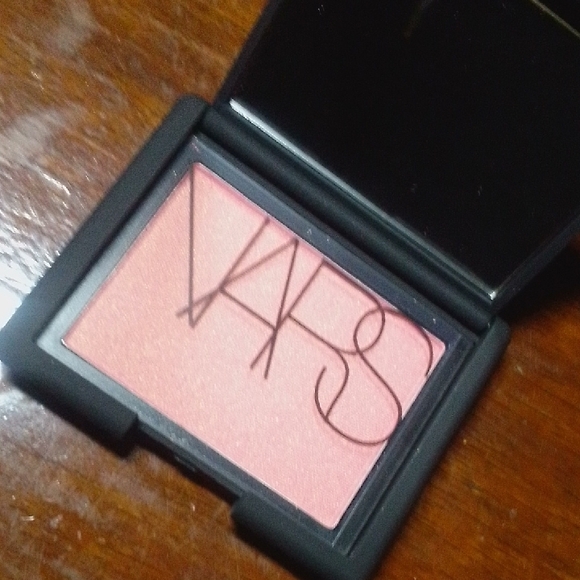 NARS Blush in Elegant Black Case - Picture 3 of 4